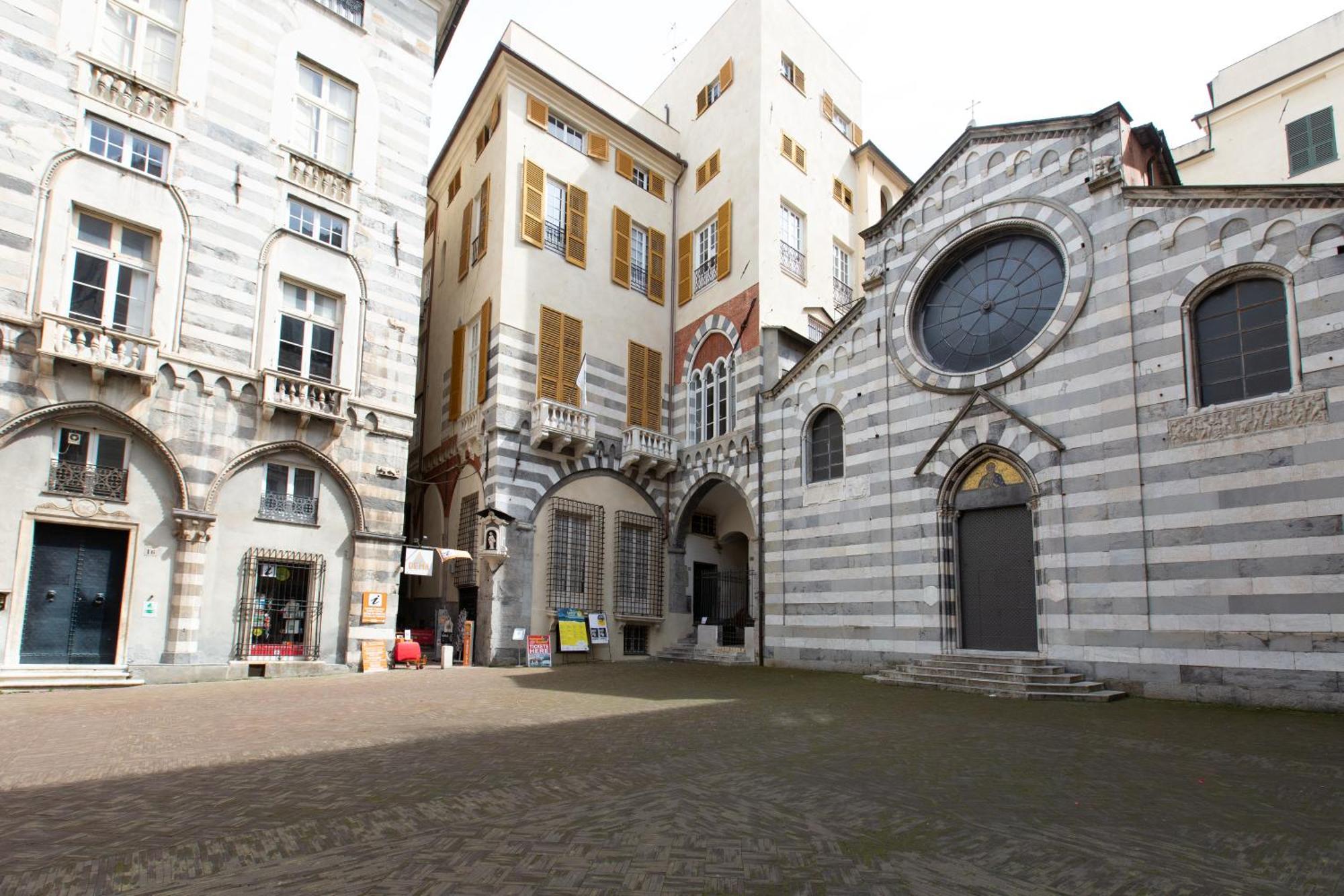 Отель Le Caravelle Centro Storico Genova Экстерьер фото